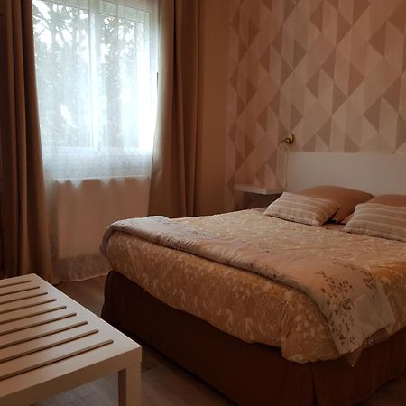 Bed and Breakfast Chez Zabou Amboise Esterno foto