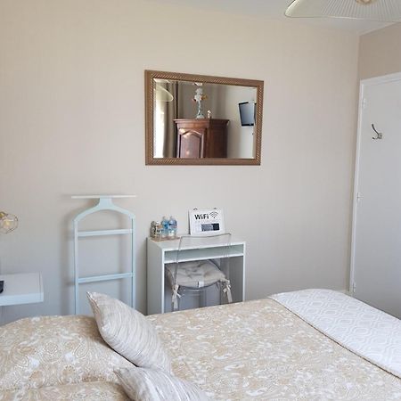 Bed and Breakfast Chez Zabou Amboise Esterno foto